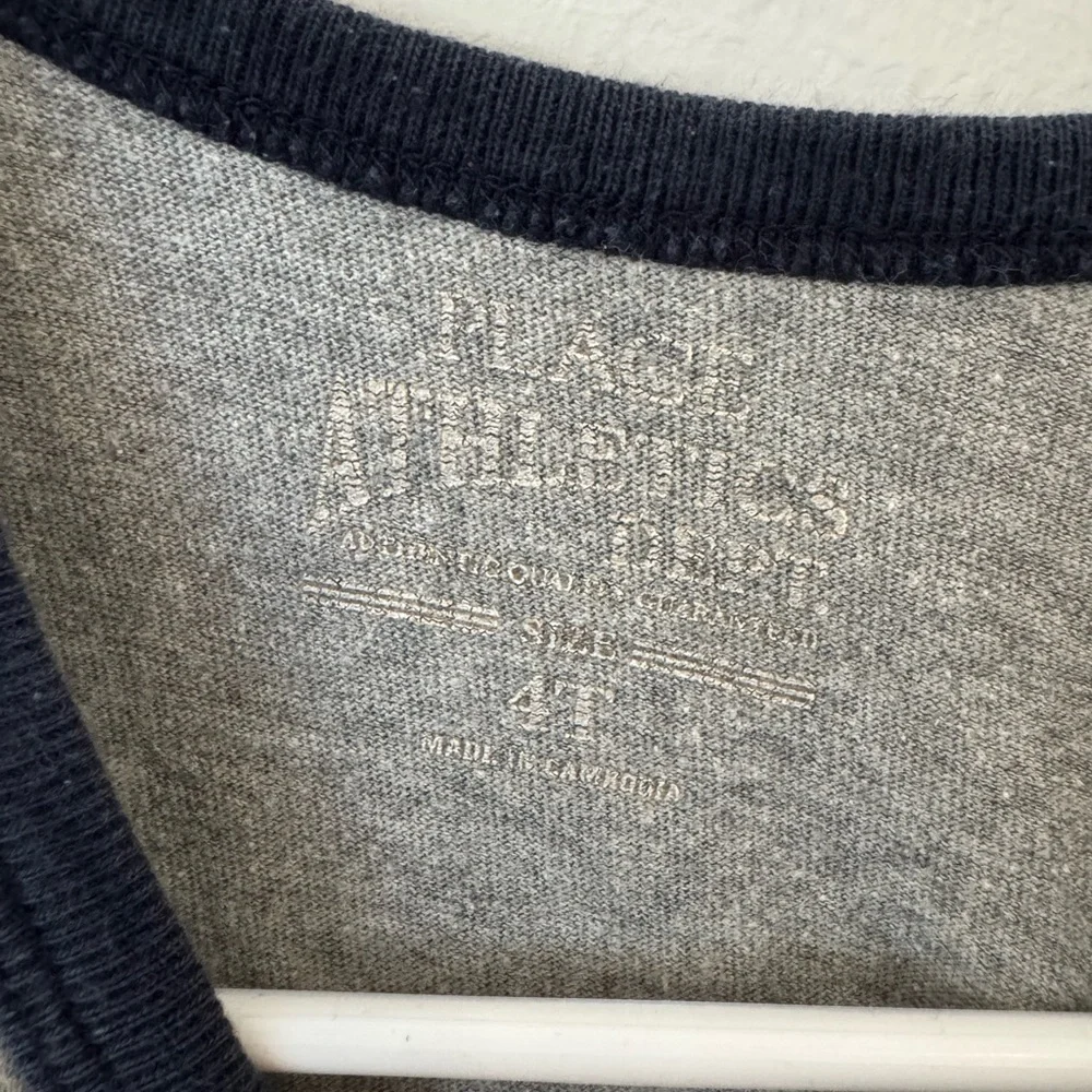 The Children's Place Gray Tank with Navy Trim Athletic Graphic